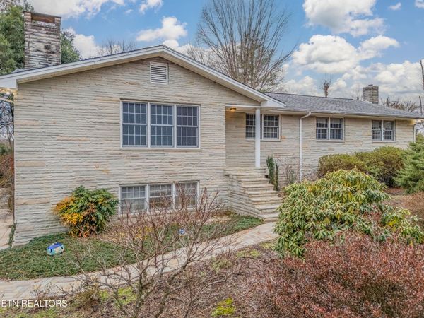 2992 Knoxville Hwy, Wartburg, TN 37887