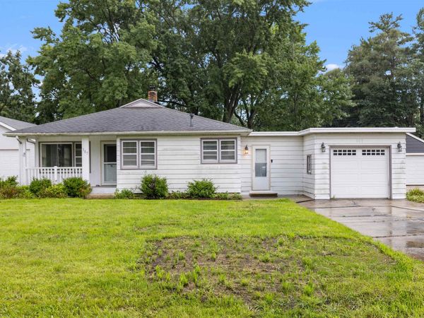 307 SUPERIOR Avenue, MACHESNEY PARK, IL 61115