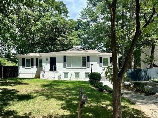 1821 Fernwood Road NW, Atlanta, GA 30318