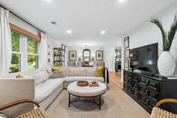 1421 Tara Road photo 4