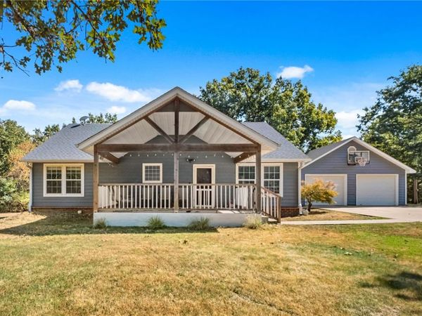 22362 Sawmill Road, Siloam Springs, AR 72761