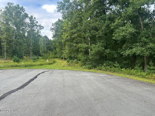 Lot 129 Springwood Drive , Hawley, PA 18428