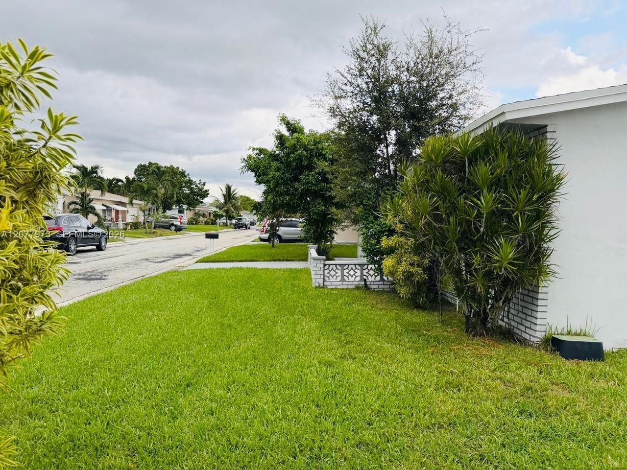 720 NW 74th Way, Margate, FL 33063 Photo
