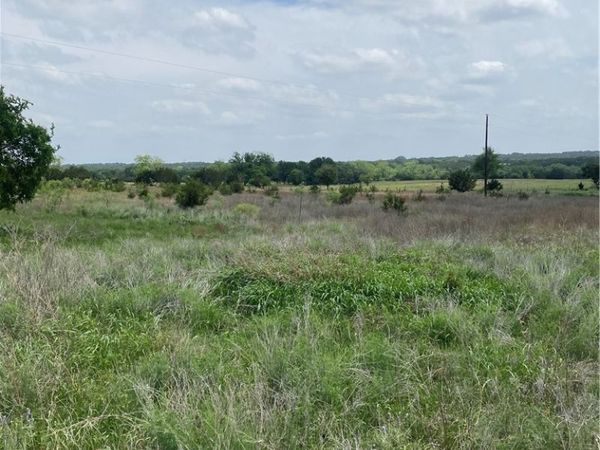 305 County Road 2227 , Lampasas, TX 76550