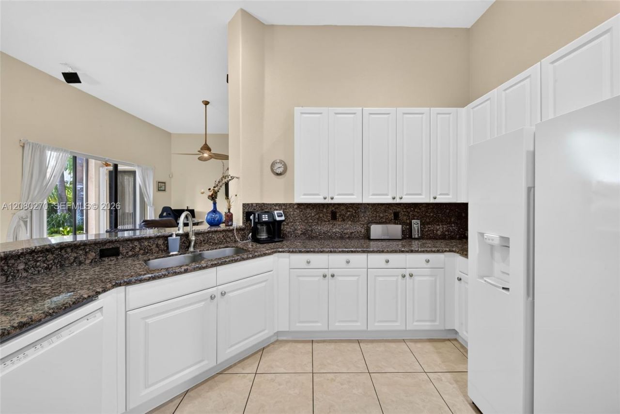 7548 SW 189th St , Cutler Bay, FL 33157 Photo