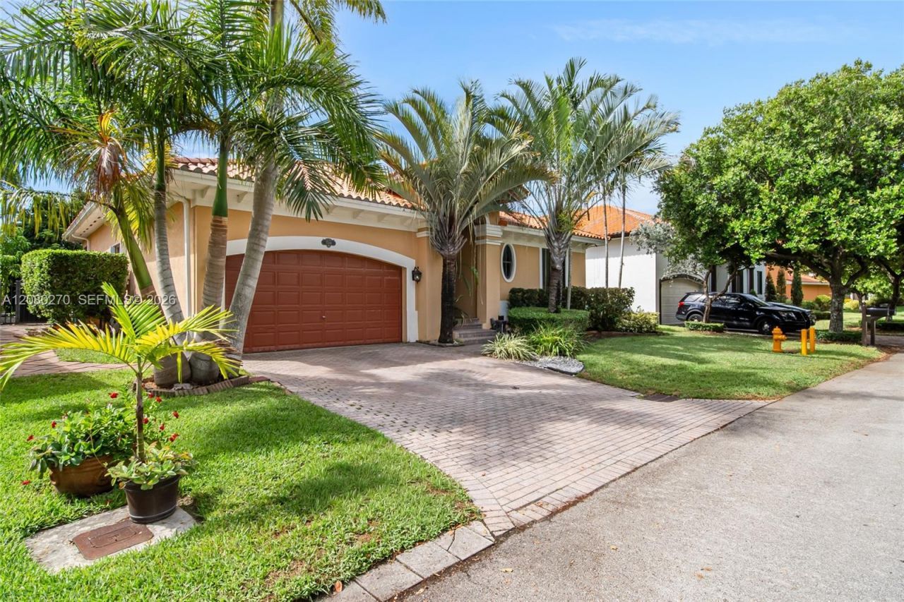 7548 SW 189th St , Cutler Bay, FL 33157 Photo