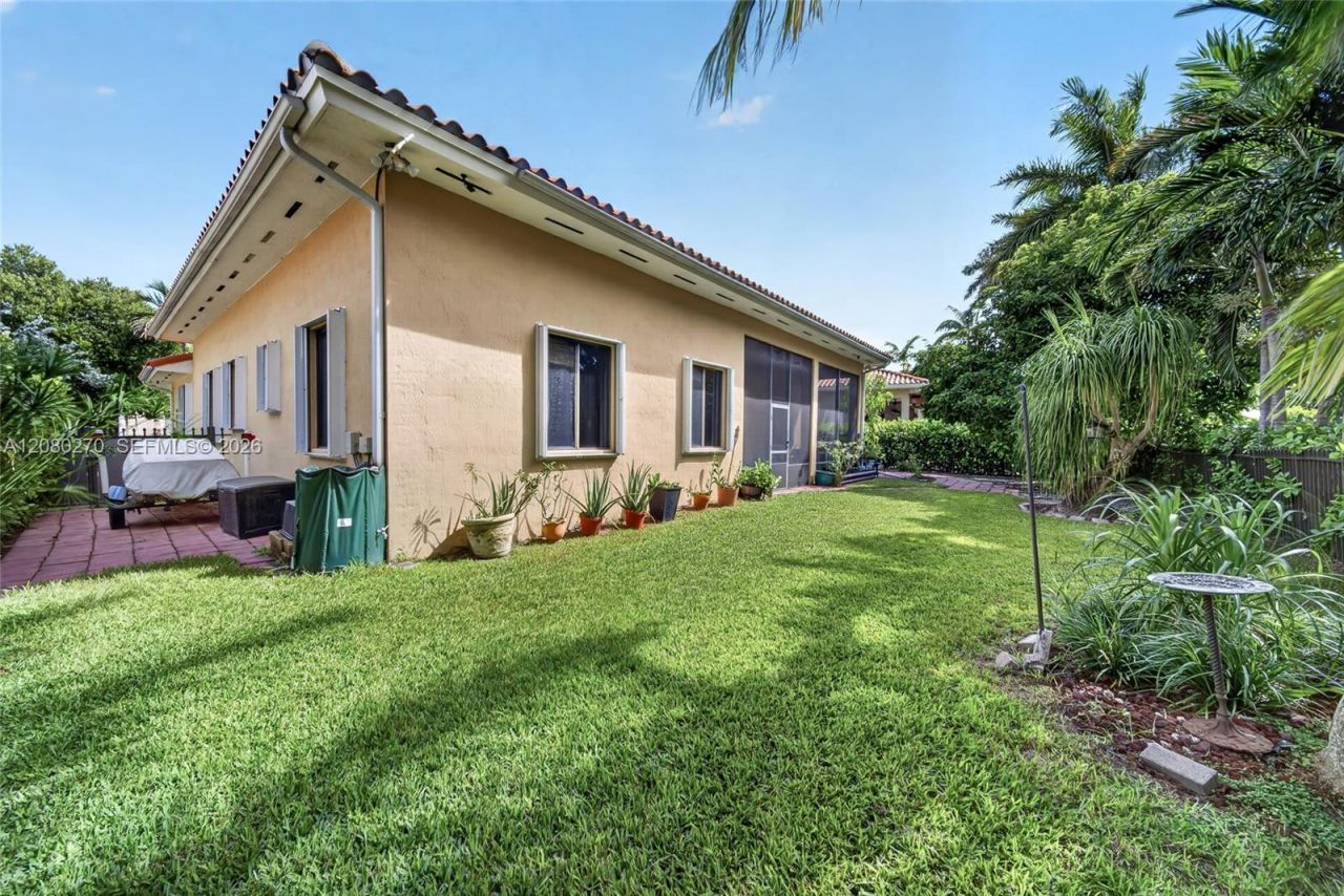 7548 SW 189th St , Cutler Bay, FL 33157 Photo