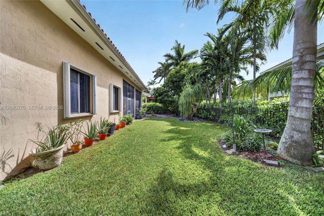 7548 SW 189th St , Cutler Bay, FL 33157 Photo