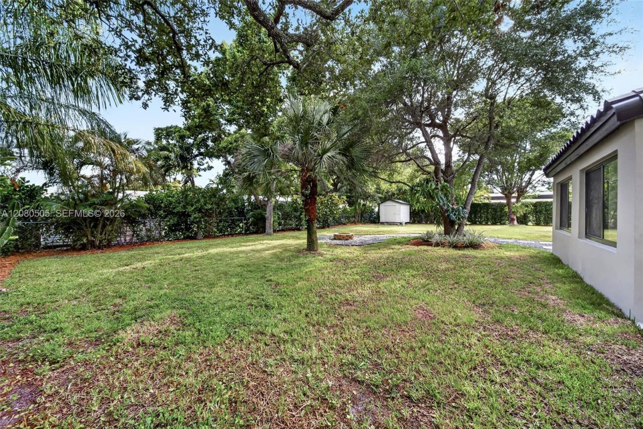 8230 SW 117th Ter, Miami, FL 33156 Photo