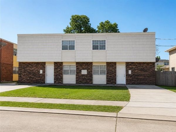 3712-14 ROCKFORD HEIGHTS Drive, Metairie, LA 70002