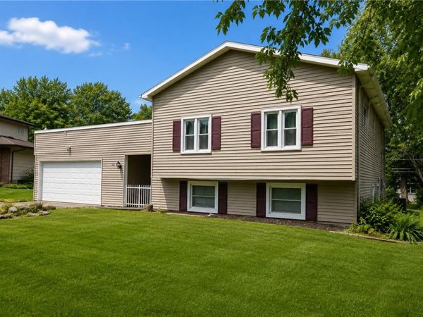 72 Cherry Creek Lane , Rochester, NY 14626