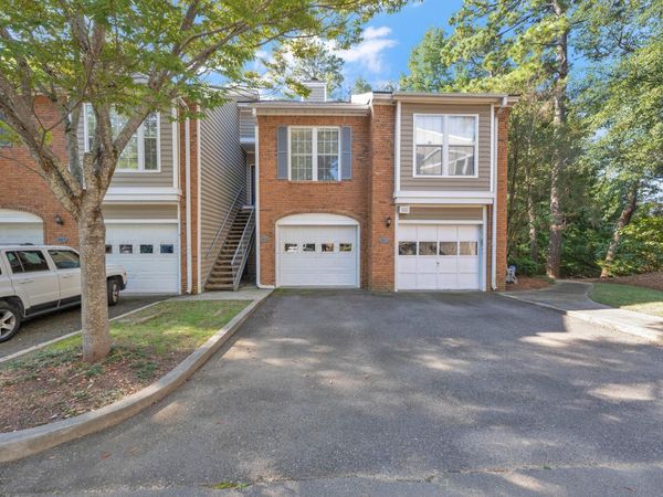 1953 WATERFORD Pl, Hoover, AL 35244