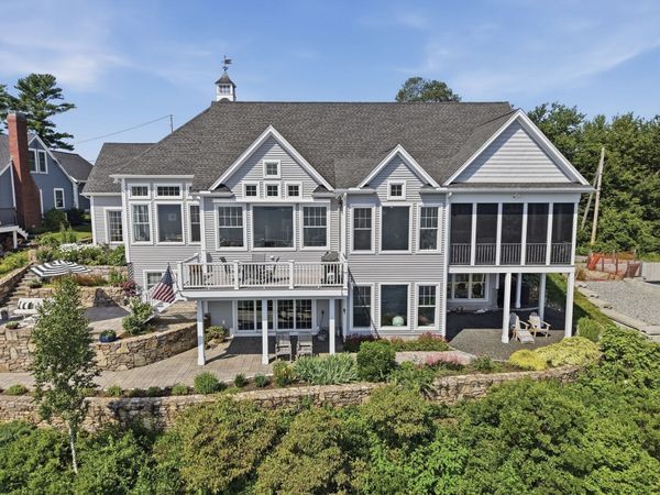 11 Loveland Road, Webster, MA 01570
