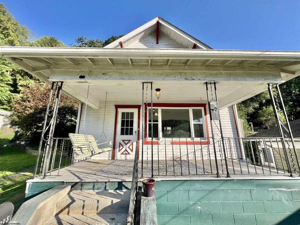 684 Locust Avenue, Weston, WV 26452