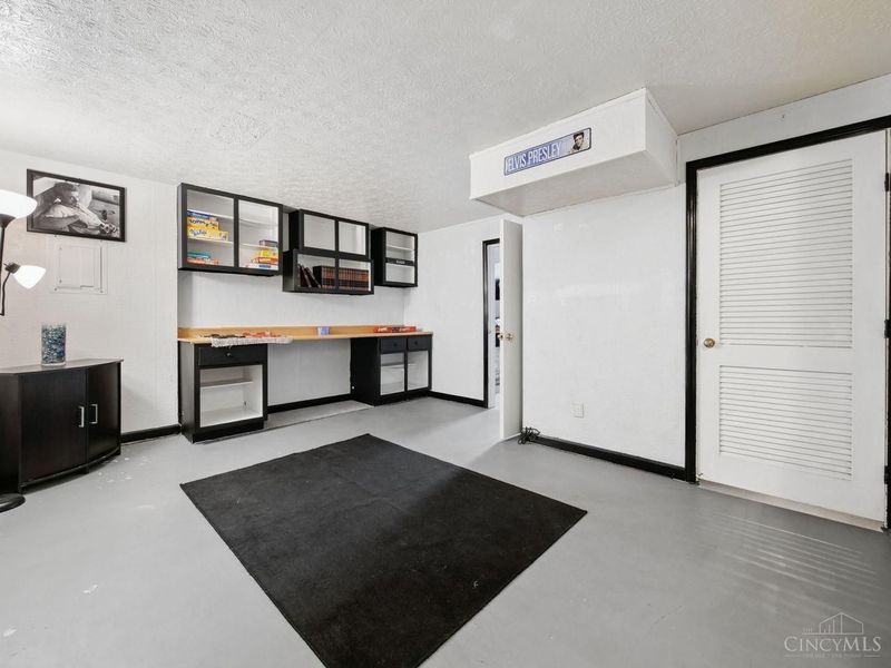 3394 Amberway Court, Cincinnati, OH 45251 Photo 27