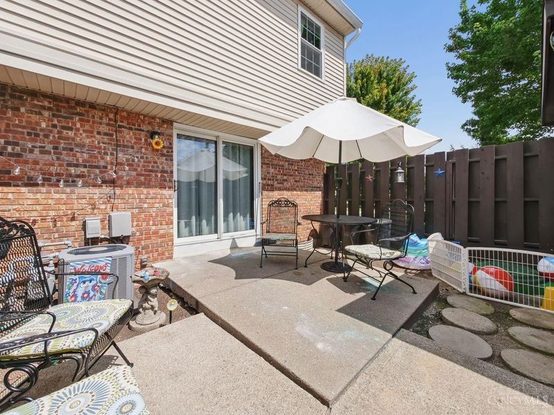 3394 Amberway Court, Cincinnati, OH 45251 Photo 33