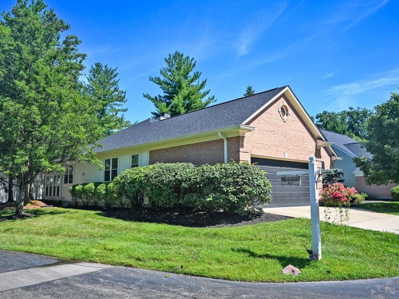 8024 Witts Mill Lane, Anderson Township, OH 45255 Photo 2