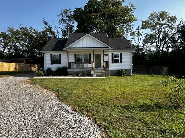715 Caroline Ct, Lewisburg, TN 37091