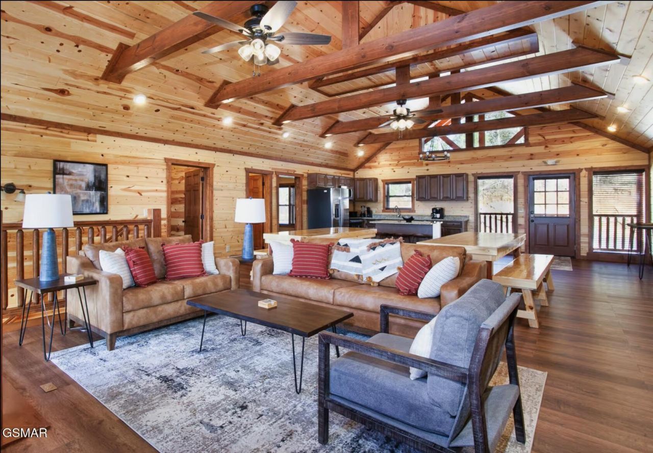 2640 Jerusalem Way , Sevierville, TN 37876 Main Photo