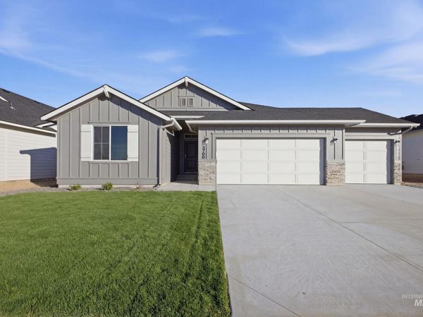 9076 W Violet St, Nampa, ID 83687