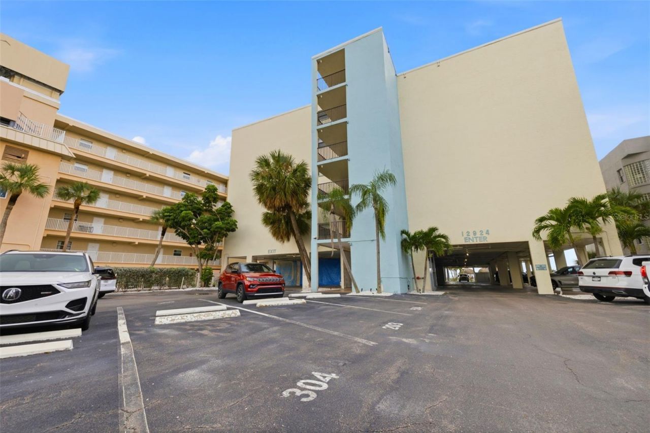 12924 Gulf Boulevard, Unit 304, Madeira Beach, FL 33708 Photo