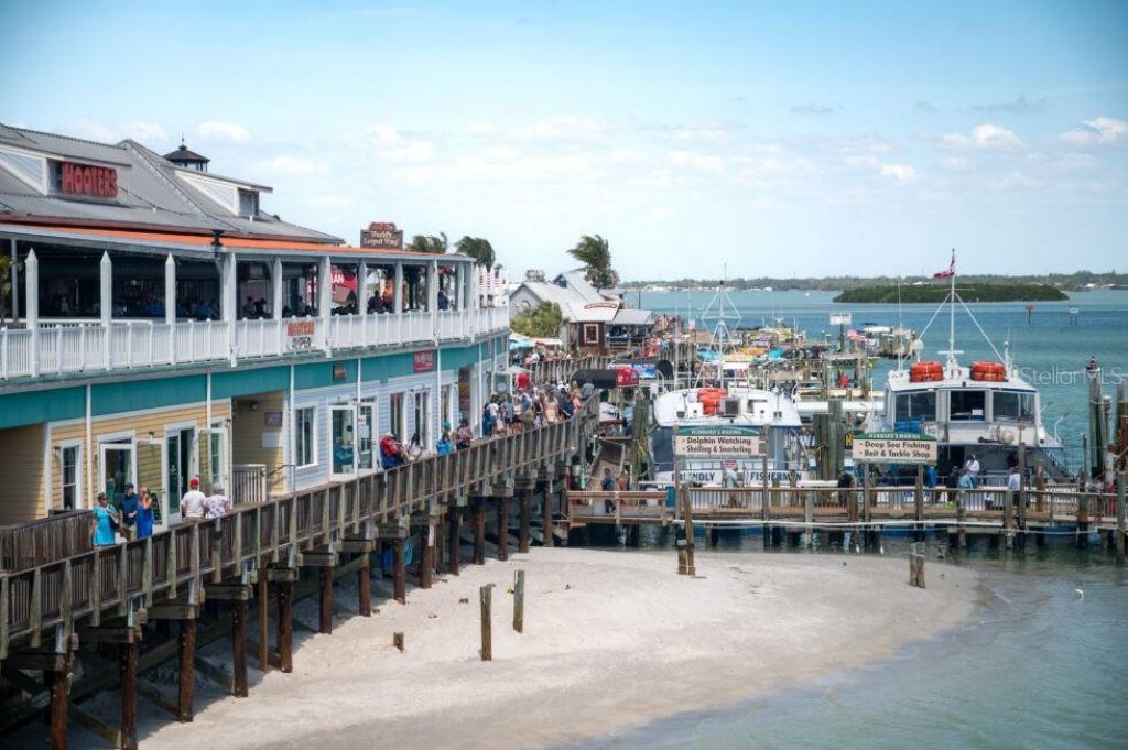 12924 Gulf Boulevard, Unit 304, Madeira Beach, FL 33708 Photo