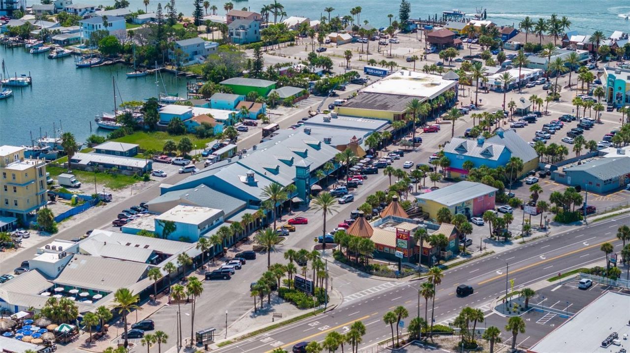 12924 Gulf Boulevard, Unit 304, Madeira Beach, FL 33708 Photo