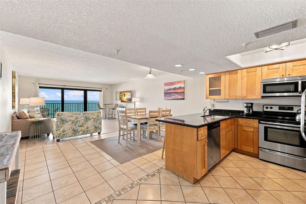12924 Gulf Boulevard, Unit 304, Madeira Beach, FL 33708 Photo