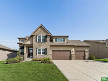 19912 Birch Street, Gretna, NE 68028