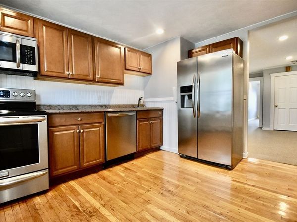 11 Read St, Unit 1, Salem, MA 01970