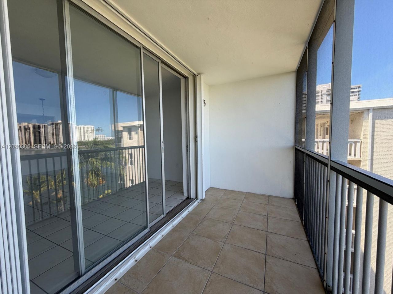 2861 Leonard Dr , Unit F608, Aventura, FL 33160 Photo