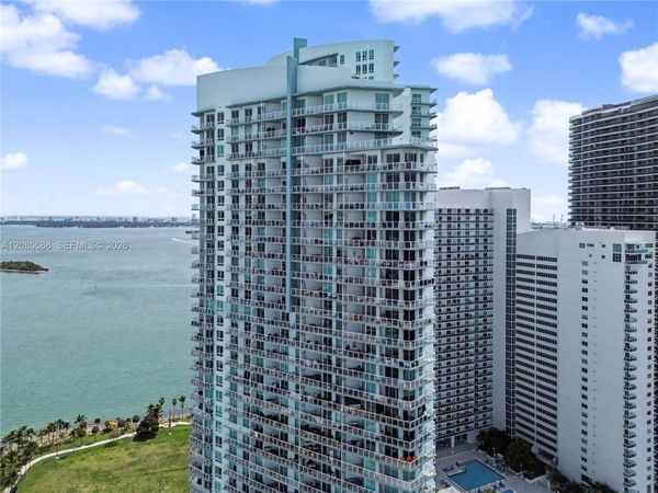 1900 N Bayshore Dr , Unit 3911, Miami, FL 33132