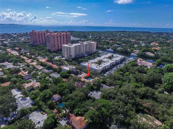 125 Edgewater Dr , Unit 12A, Coral Gables, FL 33133