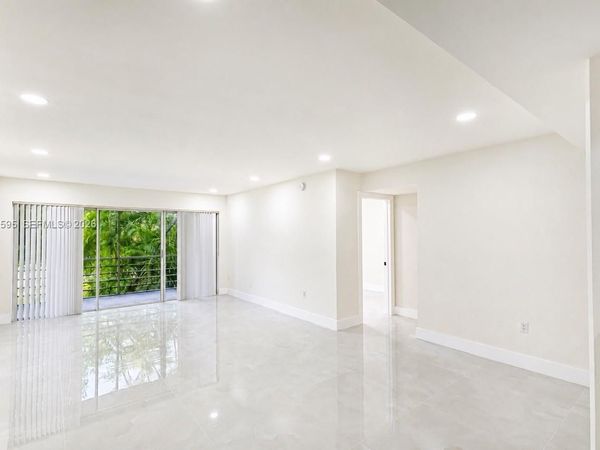 4205 N University Dr , Unit 206, Sunrise, FL 33351