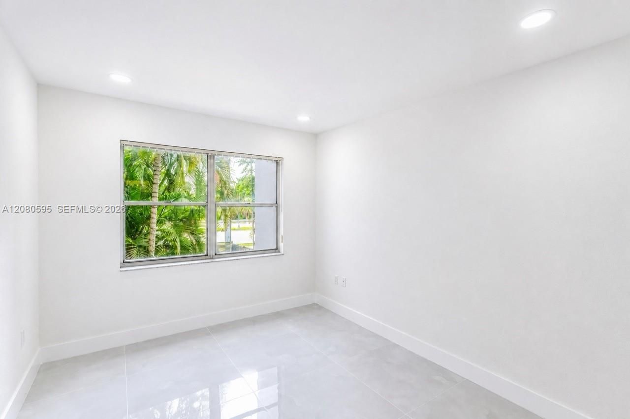 4205 N University Dr , Unit 206, Sunrise, FL 33351 Photo