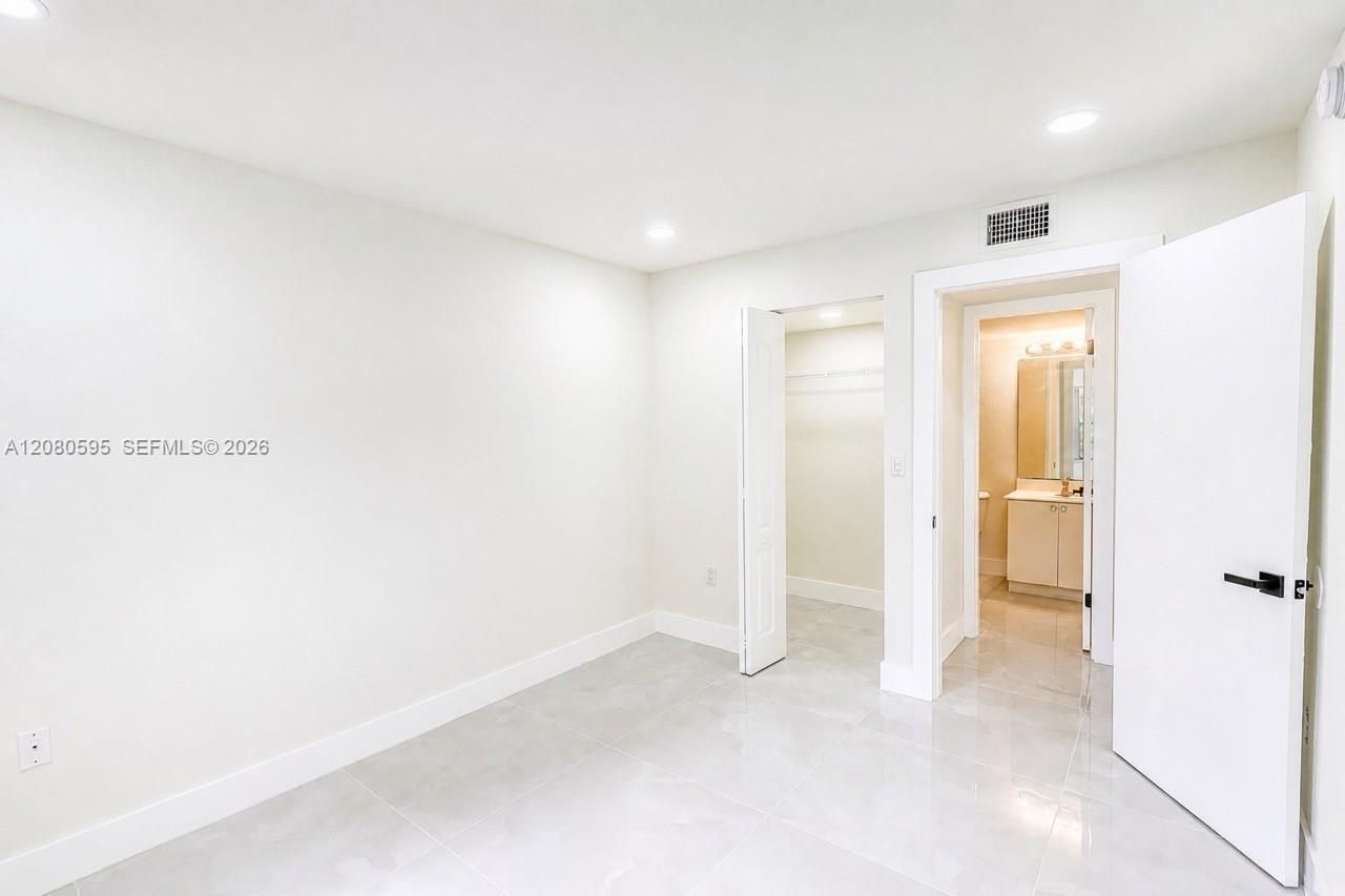 4205 N University Dr , Unit 206, Sunrise, FL 33351 Photo