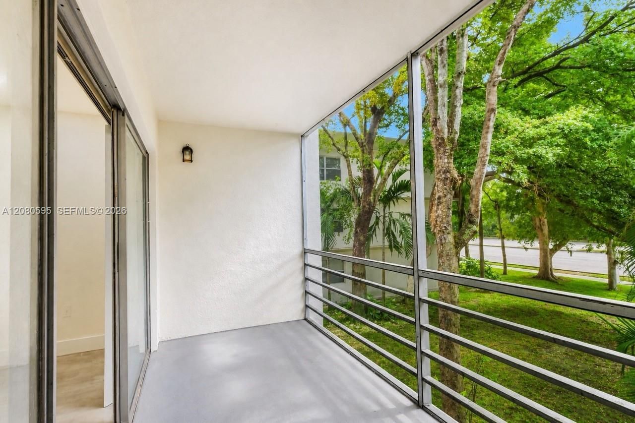 4205 N University Dr , Unit 206, Sunrise, FL 33351 Photo