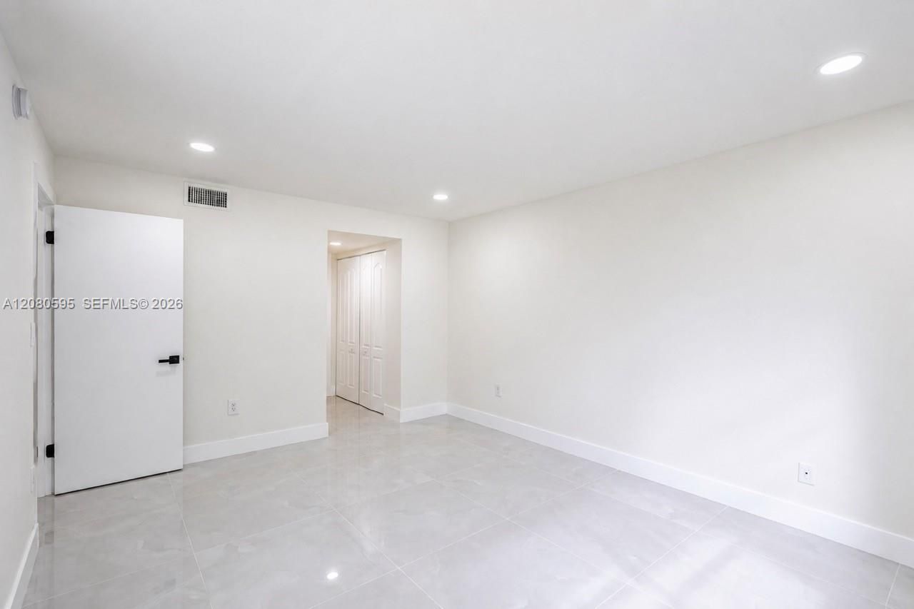 4205 N University Dr , Unit 206, Sunrise, FL 33351 Photo