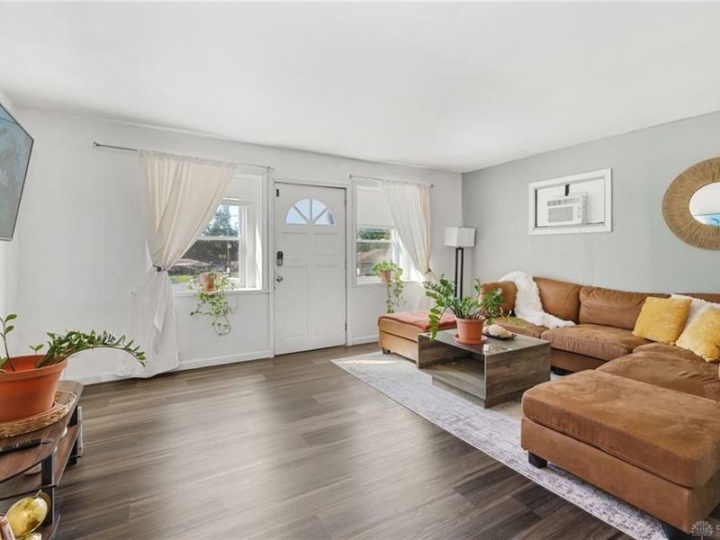 8269 Sandy Lane, Unit 1, Cincinnati, OH 45239 Photo 5