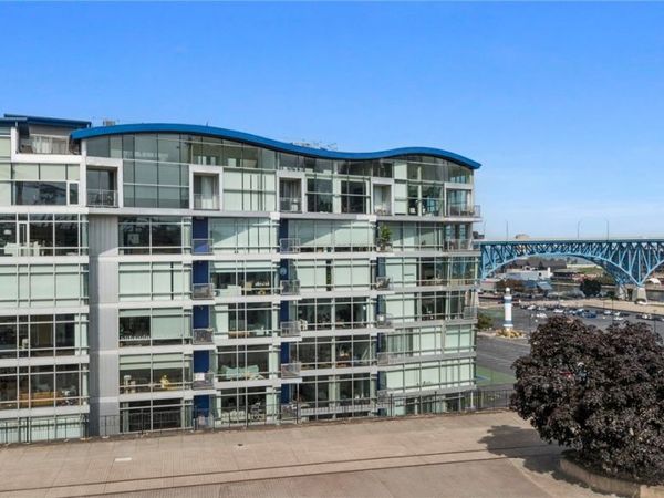 1237 Washington Avenue, Unit 402, Cleveland, OH 44113