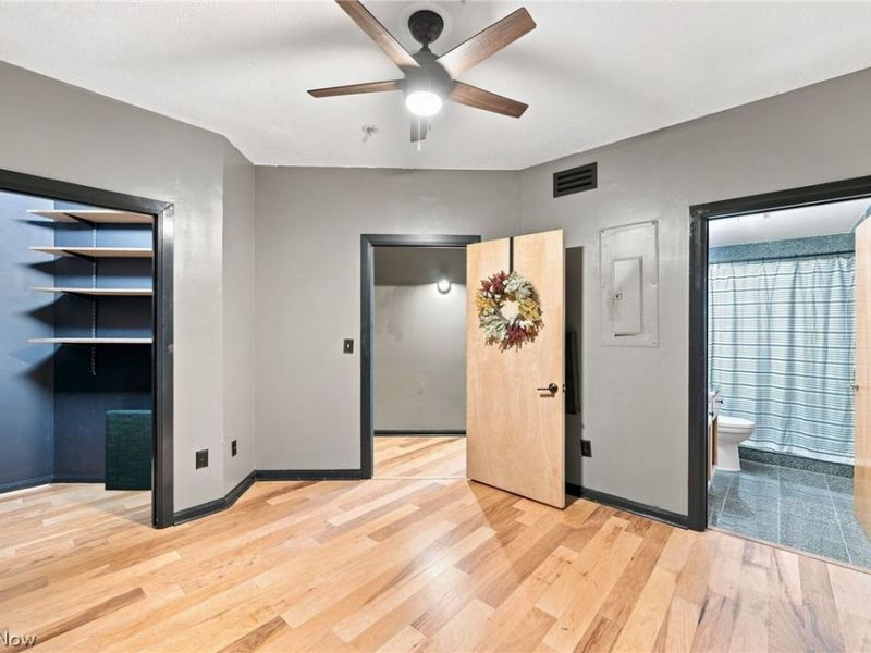 1237 Washington Avenue, Unit 402, Cleveland, OH 44113 Photo 18