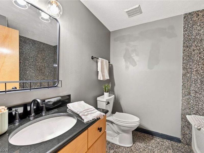 1237 Washington Avenue, Unit 402, Cleveland, OH 44113 Photo 22