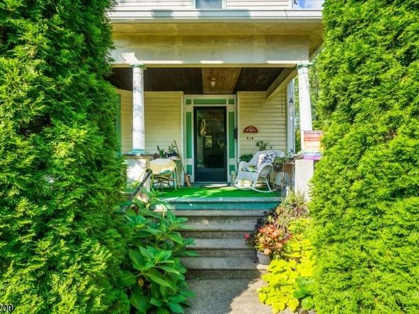 414 Mansfield St, Belvidere, NJ 07823