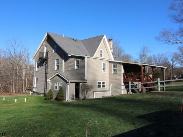 172 Musconetcong River Road, Lebanon, NJ 07882