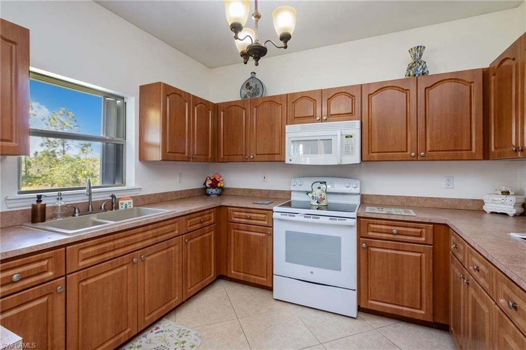 3720 52nd Ave Ne, Naples, FL 34120 Photo