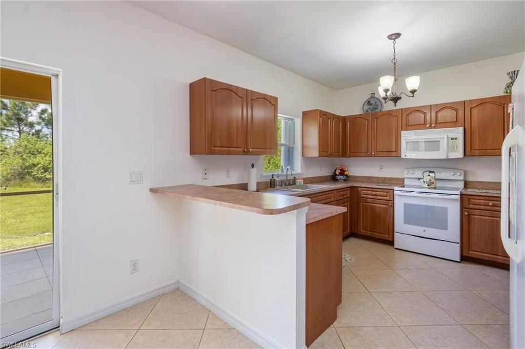 3720 52nd Ave Ne, Naples, FL 34120 Photo