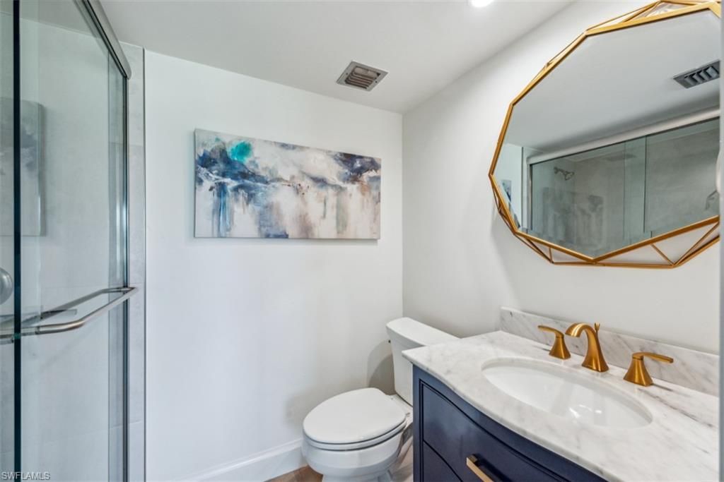 37 High Point Cir E, Unit 208, Naples, FL 34103 Photo