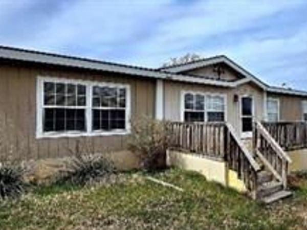 8253 Hutcheson Hill Road, Springtown, TX 76082