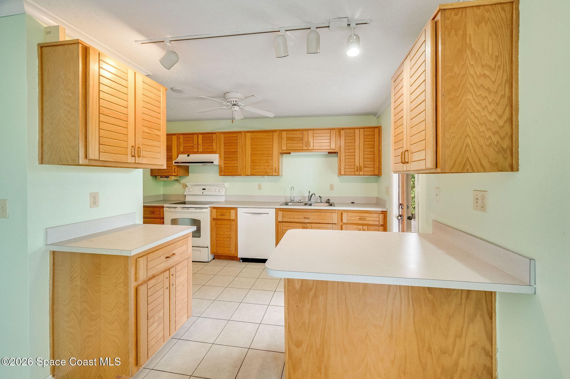 11470 S Tropical Trail, Merritt Island, FL 32952 Photo