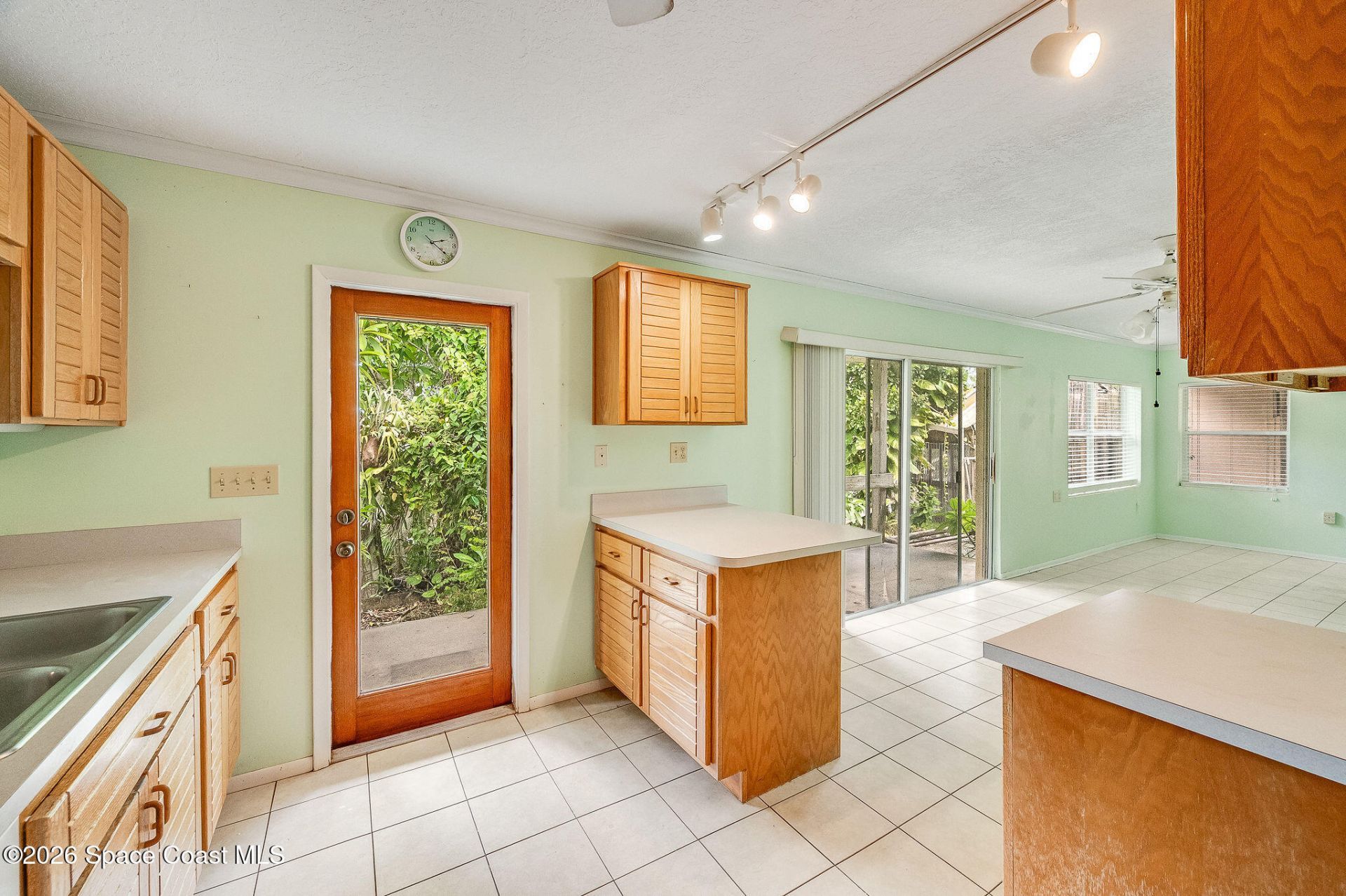 11470 S Tropical Trail, Merritt Island, FL 32952 Photo